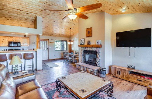Heber Cabin | Near Lakes & Trails: Pet-Friendly Cabin in Arizona