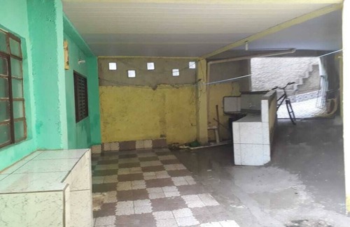 Guaratingueta House | Near market and bakery.