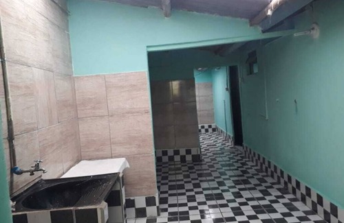 Guaratingueta House | Near market and bakery.