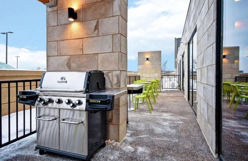 Eagan House | Near MSP Airport and Mall of America