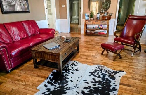 Murphy House | Near Murphy River Walk Historic Downtown Home!
