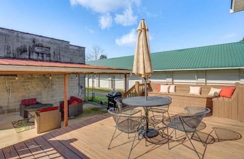 Murphy House | Near Murphy River Walk Historic Downtown Home!