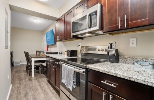University District Apartment | Near OSU 2 bed! Summa