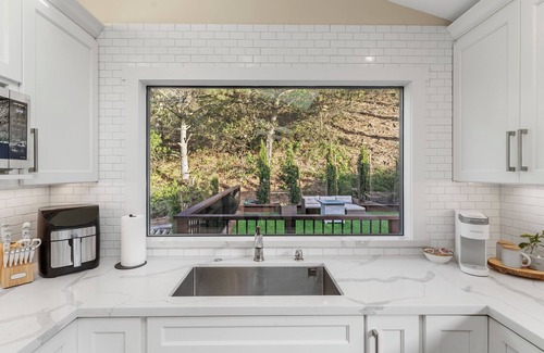 San Bruno House | Near SFO! Clean & Spacious Hot Tub w/Stunning Views
