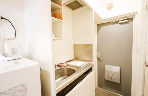 Honmachi Apartment | Near Shinjuku!Nishi Shinjuku Gochome 6min!西新宿!地铁站步行6分!新宿徒步圈!精致公寓! 高速无限制WIFI 203