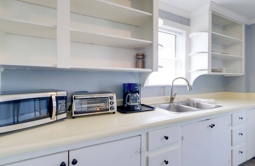 Hamilton Apartment | Near Shops, Eats & Trails: Loudon County Apt!