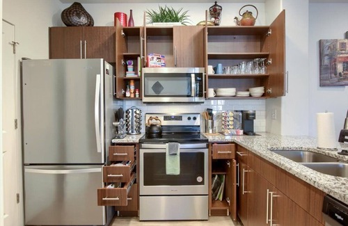 American Fork Apartment | Near Sundance, Comfy Beds, Hot Tub, Gym, Wi-fi