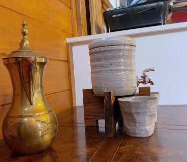 Mangere House | Near the Airport Cozy Cabin Style Entire Tiny Home
