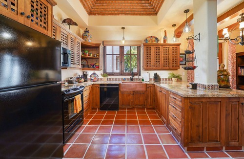 Nopolo House | Near the beach! Wonderful 3 Bedrooms & 3 Baths Home.