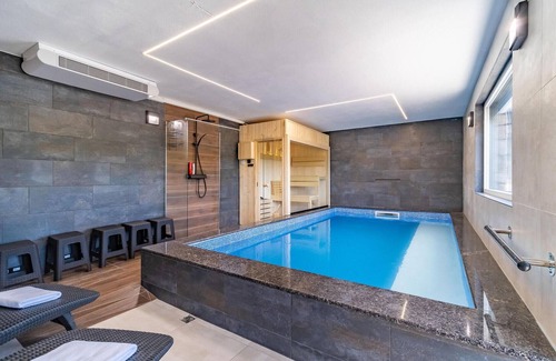 Donji Skrad House | Near the Korana River, this modern and luxurious vacation home welcomes you.