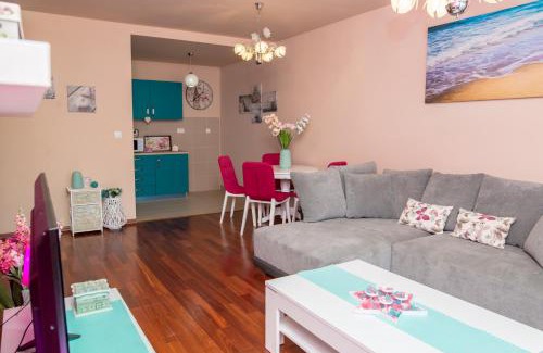 Petrovac Apartment | Near the sea apartment