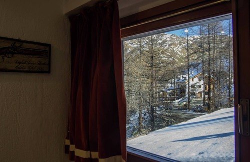 Cervinia Apartment | Near the Ski Lifts