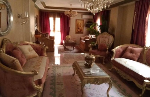Pyramids Gardens Apartment | Near to The Pyramids and Egyptian Museum .