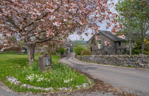 Kendal House | Near Todd - 3 Bed Home in a rural setting