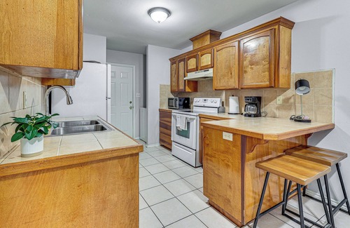 Palmhurst Apartment | Near UTRGV & State Park: Cozy Mission Unit