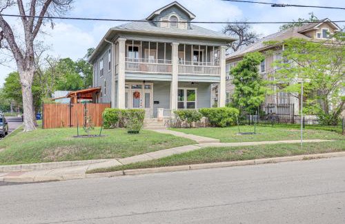 Mahncke Park House | Near Zoo and Riverwalk Spacious Home with Heated Pool