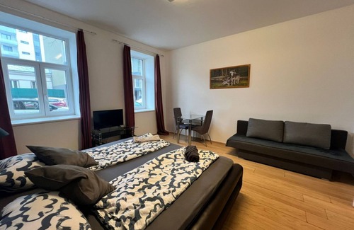 Simmering Apartment | Neat 1BR Apt. Simmering - Ideal for Longstays