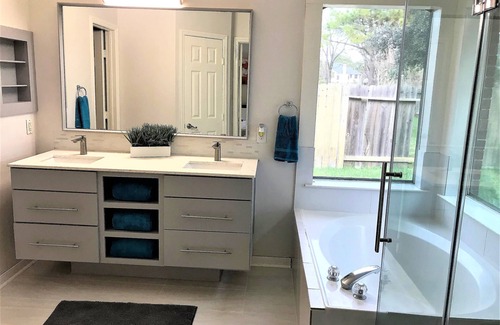 Cinco Ranch House | Neat Home, great location,close to restaurants, shopping areas and family activi
