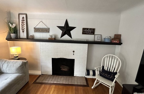 Astoria Other | Neat Old Astoria Farmhouse with boat parking!