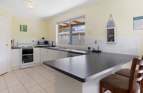 Tin Can Bay House | Neat & Tidy Family Home