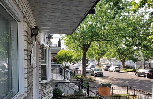 LaSalle House | Neatly Furnished Duplex
