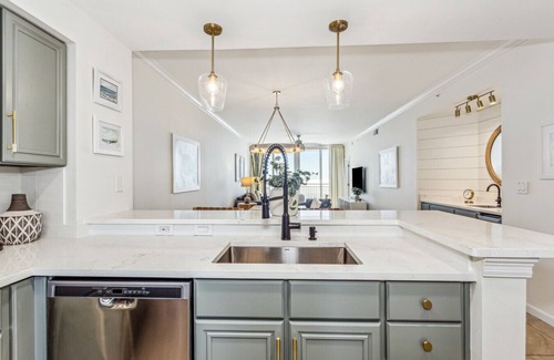 Navarre Beach Condo | Neaux Worries: Newly remodeled Ocean Front 16th Floor Pearl Condo!