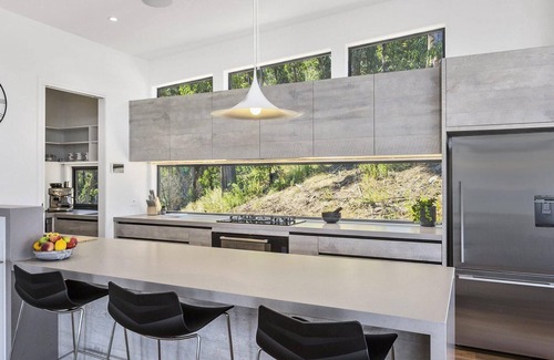 Separation Creek House | Ned's Retreat - Luxurious Coastal Escape Late Checkouts
