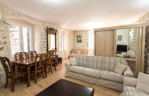 Kotor Old Town Apartment | Neda Apartment