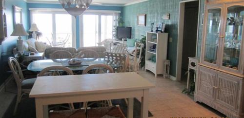 Ono Island House | Needle Rush Point Unit C35