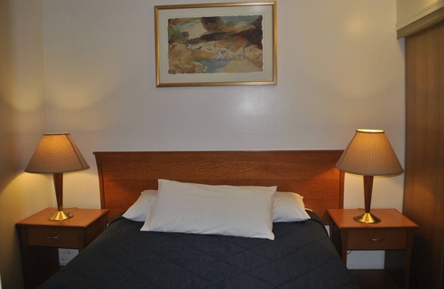 Neepawa Hotel | Neepawa motel
