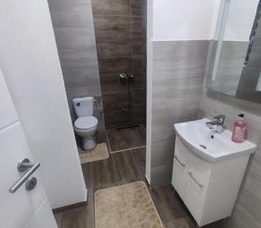Zivinice Apartment | NEER