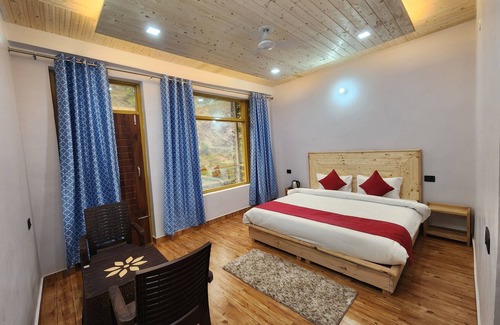 Chakrata Hotel | NEERANGANA RETREAT