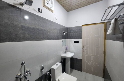 Chakrata Hotel | NEERANGANA RETREAT