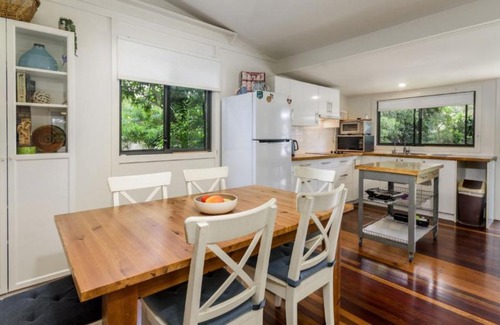 Bongaree House | 'nelly's Hidden Cottage'