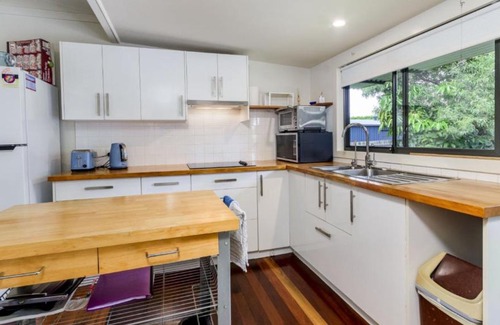 Bongaree House | 'nelly's Hidden Cottage'