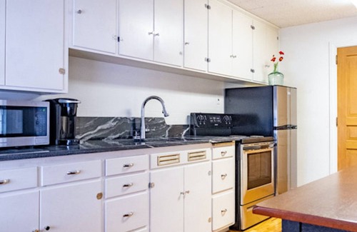 Sheridan House | Nelson Inn - Heritage A