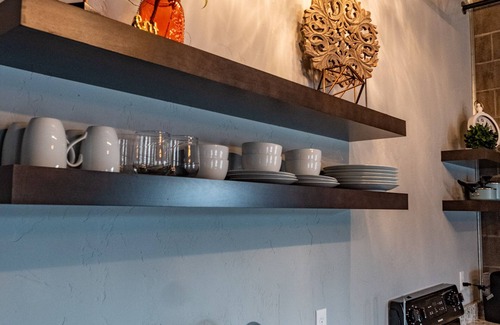 Sheridan House | Nelson Inn - The Four Top, 202