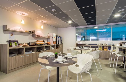 La Fuye-Velpeau House | Nemea Appart Hotel Quai Victor Tours Centre