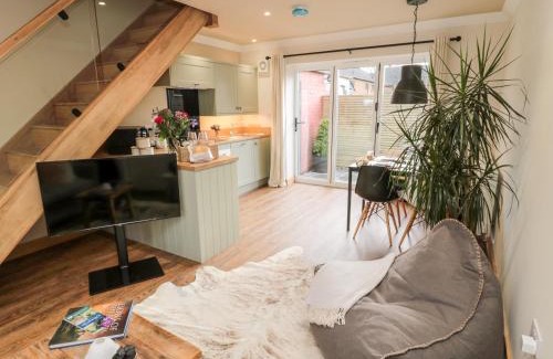 South Charlton House | Nene's Nest