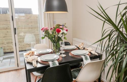 South Charlton House | Nene's Nest
