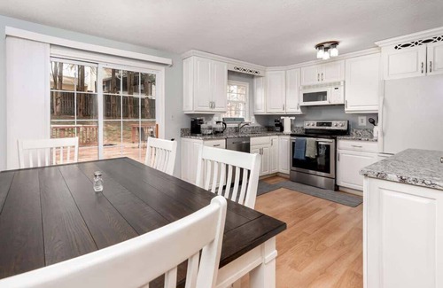 Cape Saint Claire House | Neptune by the Water - Pet Friendly Fenced Yard