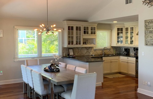 Cutthroat Harbor Estates House | NEPTUNES END - 4 Bedrooms/3 Bathrooms Waterfront Retreat- Pool & Sunset Views