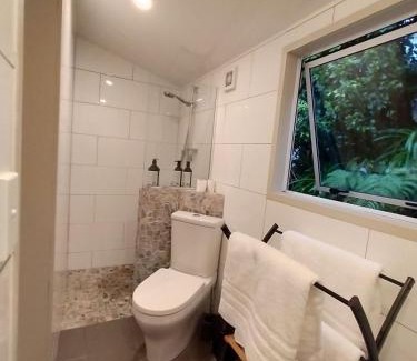 Whangarei Heads Apartment | Neptunes Nest Couples Retreat