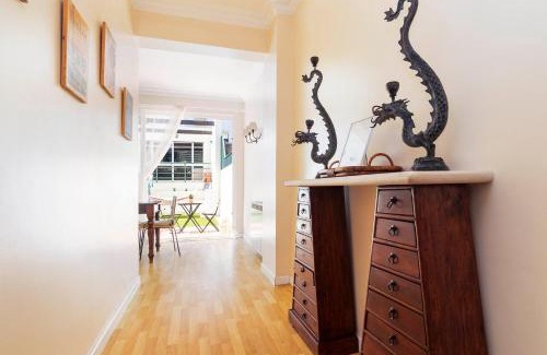 Areeiro House | Nesha Guesthouse Lisbon