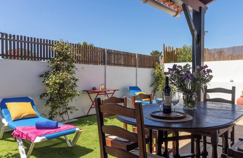 Carvalhal House | Nest by the Lagoa - A Simple, Stylish Stay Near Carvalhal