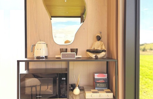 Hella House | Nest Retreat Iceland - Glacier