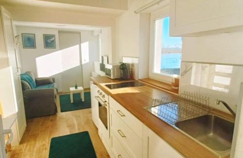 Uckange Apartment | Nest- Tiny house avec Jardin, proche gare, Luxembourg-Metz