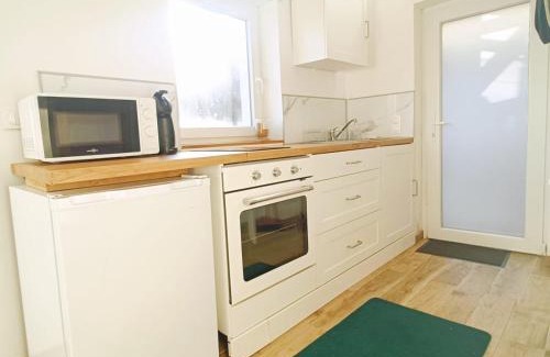 Uckange Apartment | Nest- Tiny house avec Jardin, proche gare, Luxembourg-Metz