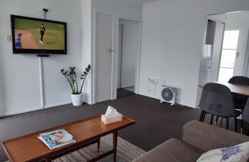 Hamilton East Apartment | Nesting In Hamilton East