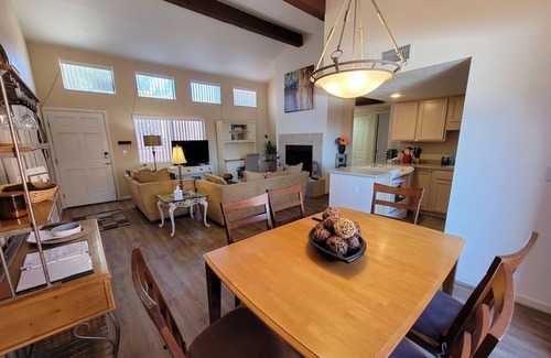 Tucson Condo | Nestled away with great mountain views right out the front door.
